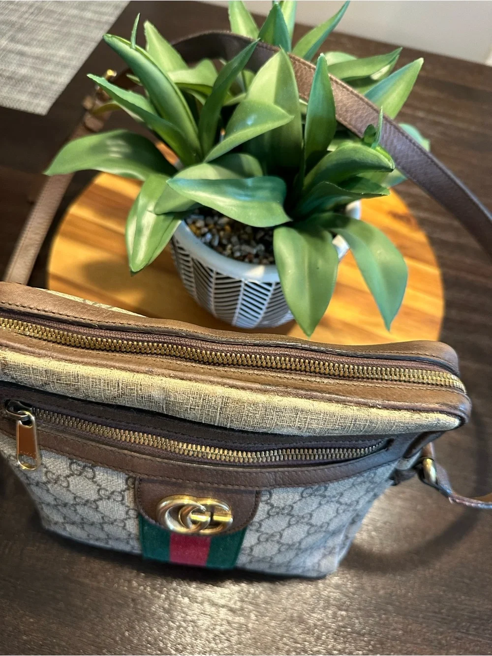 Gucci Beige GG Supreme Messenger Bag with Green-Red Web Stripe